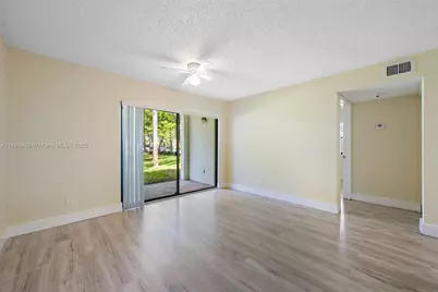 530 S Park Rd #18-11, Hollywood, FL 33021 - Photo 23