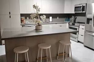 6423 E Collins Ave, Miami Beach, FL 33141 - Photo 11