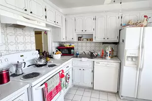 2300 Park Ln, Hollywood, FL 33021 - Photo 11