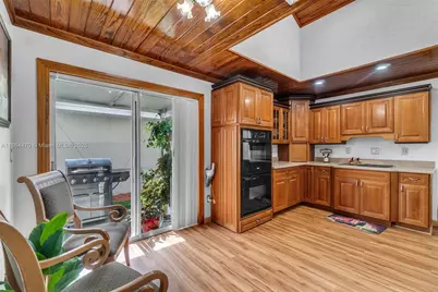 2590 SE 7th Pl, Homestead, FL 33033 - Photo 13