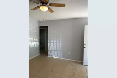 2365 NW 89th St, Miami, FL 33147 - Photo 5