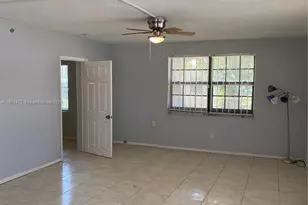 2365 NW 89th St, Miami, FL 33147 - Photo 21