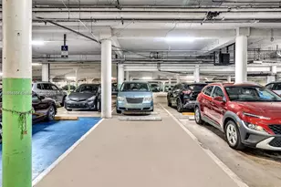 999 Brickell Bay Dr, Miami, FL 33131 - Photo 7