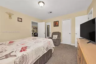 1220 NW 88th St, Miami, FL 33147 - Photo 21