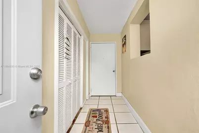 1220 NW 88th St, Miami, FL 33147 - Photo 13