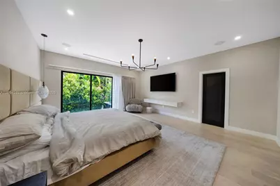 741 NE 80th St, Miami, FL 33138 - Photo 27