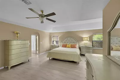 10261 S Lexington Lakes Blvd S, Boynton Beach, FL 33436 - Photo 25