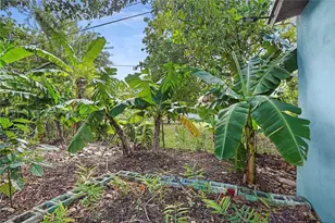 520 NE 175th St, North Miami Beach, FL 33162 - Photo 25