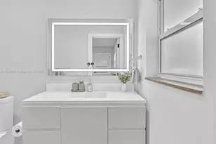 840 S Southlake Dr, Hollywood, FL 33019 - Photo 65