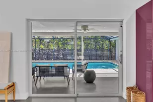 840 S Southlake Dr, Hollywood, FL 33019 - Photo 39