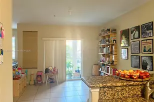 11601 NW 89th St, Doral, FL 33178 - Photo 5