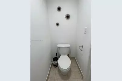 90 SW 3rd St #2103, Miami, FL 33130 - Photo 11