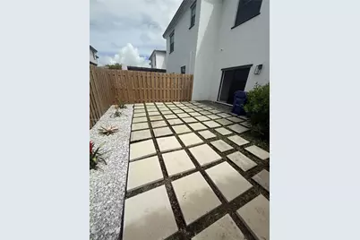 28532 SW 133rd Path, Homestead, FL 33033 - Photo 9