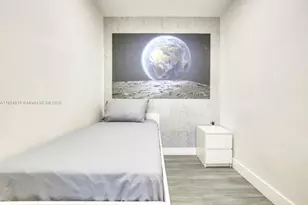 17001 NE 20th Ave, North Miami Beach, FL 33162 - Photo 13