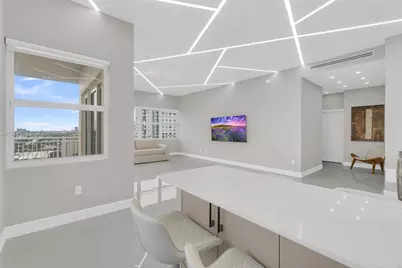 18011 Biscayne Blvd #PH04, Aventura, FL 33160 - Photo 23
