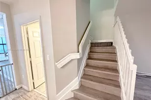 10332 West 33rd Ct, Hialeah, FL 33018 - Photo 11