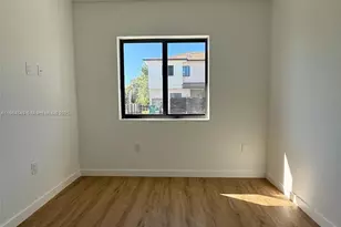 401 SW 1st St, Florida City, FL 33034 - Photo 25