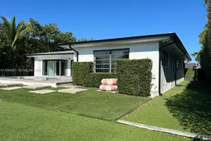 2062 NE 121st Rd, North Miami, FL 33181 - Photo 43