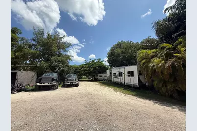 15765 SW 206th Ave, Miami, FL 33187 - Photo 25