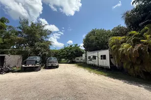 15765 SW 206th Ave, Miami, FL 33187 - Photo 25