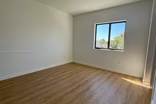 417 SW 1st St, Florida City, FL 33034 - Photo 17