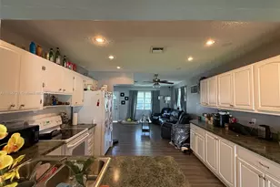 2701 NW 52nd Ct, Tamarac, FL 33309 - Photo 13