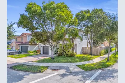 1635 SE 20th Ter, Homestead, FL 33035 - Photo 13