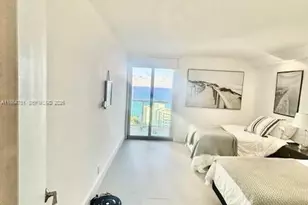 100 Bayview Dr, Sunny Isles Beach, FL 33160 - Photo 17