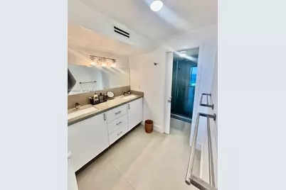 100 Bayview Dr #1906, Sunny Isles Beach, FL 33160 - Photo 15