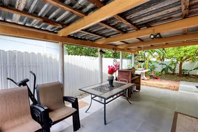 15825 SW 305th Ter, Homestead, FL 33033 - Photo 5