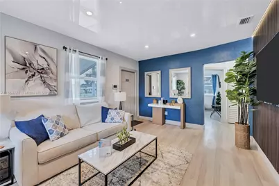 1390 NE 150th St, Miami, FL 33161 - Photo 3