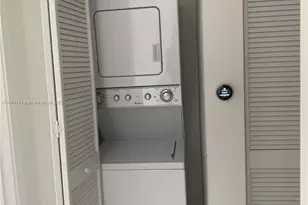 7875 NW 107th Ave, Doral, FL 33178 - Photo 11