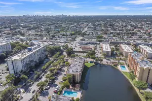 4709 NW 7th St, Miami, FL 33126 - Photo 17