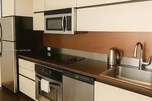 435 21st St, Miami Beach, FL 33139 - Photo 17