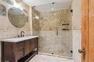 6350 Pine Tree Dr, Miami Beach, FL 33141 - Photo 23