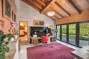 6350 Pine Tree Dr, Miami Beach, FL 33141 - Photo 7