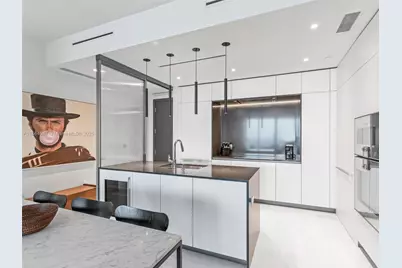 300 Biscayne Blvd Way #2505, Miami, FL 33131 - Photo 11