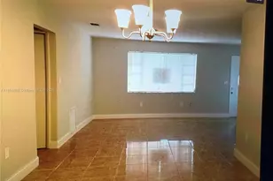 121 NW 188th St, Miami Gardens, FL 33169 - Photo 9