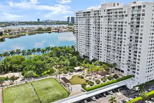 2801 NE 183rd St, Aventura, FL 33160 - Photo 9