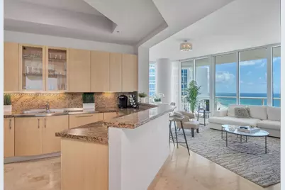 100 S Pointe Dr #2208, Miami Beach, FL 33139 - Photo 9