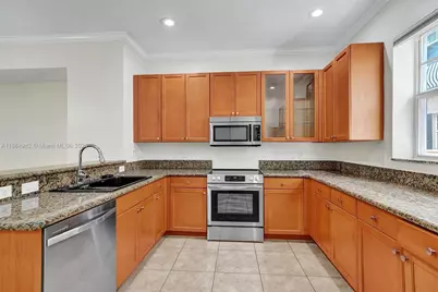 1033 NE 17th Way #803, Fort Lauderdale, FL 33304 - Photo 1