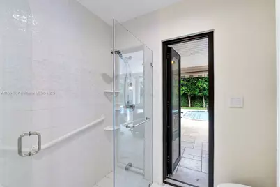 11044 SW 77th Ct Cir, Pinecrest, FL 33156 - Photo 17