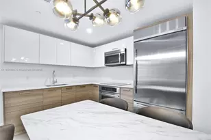 1300 Brickell Bay Dr, Miami, FL 33131 - Photo 19