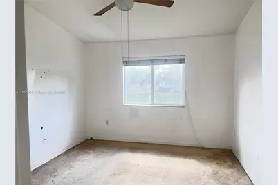 3390 NE 9th St #201, Homestead, FL 33033 - Photo 9