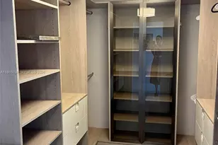 17111 Biscayne Blvd, North Miami Beach, FL 33160 - Photo 11