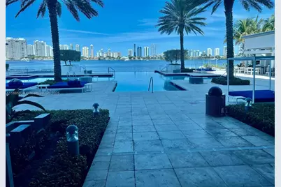 17111 Biscayne Blvd #1806, North Miami Beach, FL 33160 - Photo 23