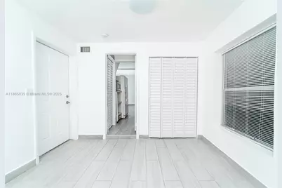 5725 NW 24th Ave, Miami, FL 33142 - Photo 9