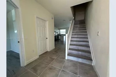 10622 W 33rd Way, Hialeah, FL 33018 - Photo 1