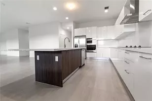 2391 SW 123rd Ter, Davie, FL 33325 - Photo 9