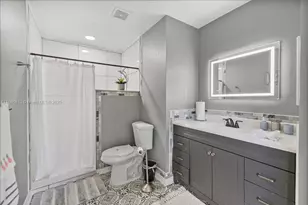 1405 SW 9th Ave, Cape Coral, FL 33991 - Photo 17